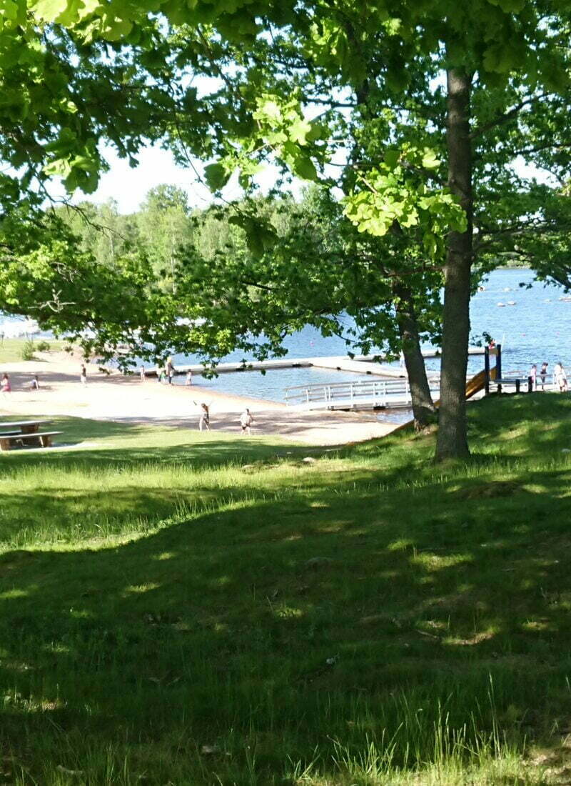 Badplats vid Lessebo camping, Glasriket