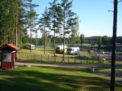 Översiktsbild vid Skruvs vildmarkscamping, Glasriket